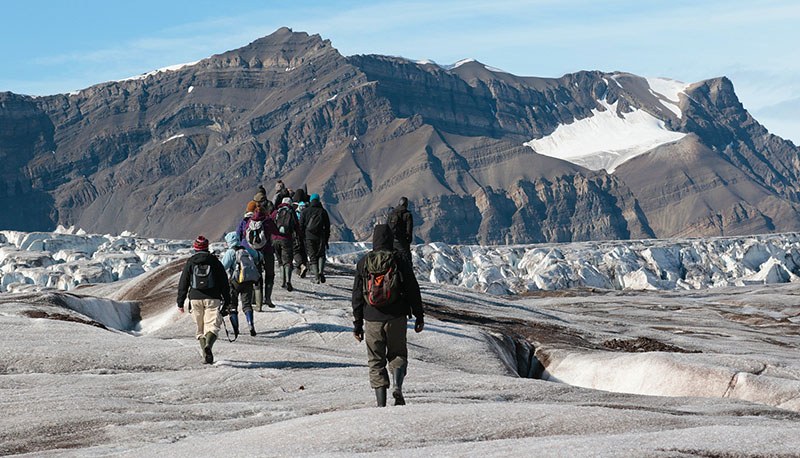 Randonnée sur le glacier de Svéa au Spitzberg, svalbard ©multizoom.com