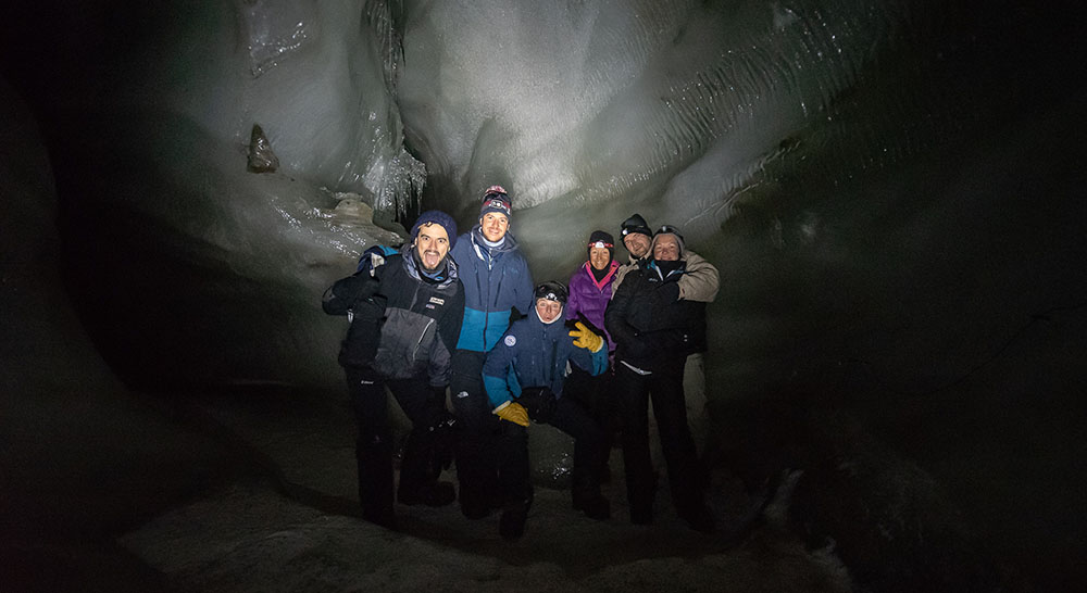 Grotte de glace au Spitzberg
