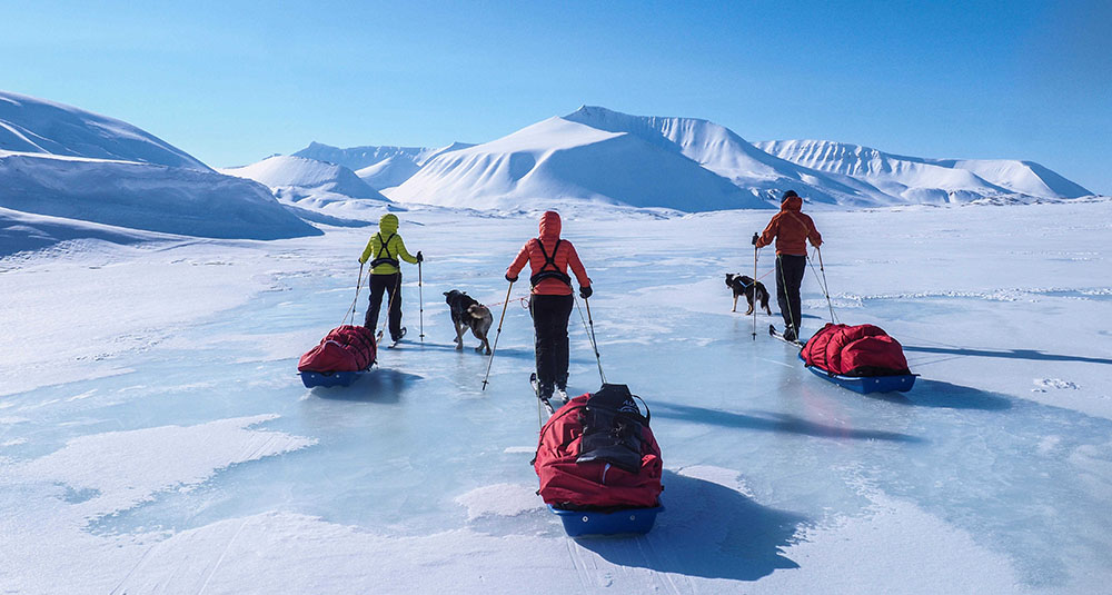 voyage aventure en rando nordique et pulka en arctique svalbard