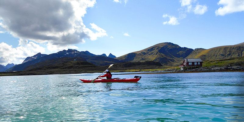 kayak de mer en Norvège dans les îles Lofoten